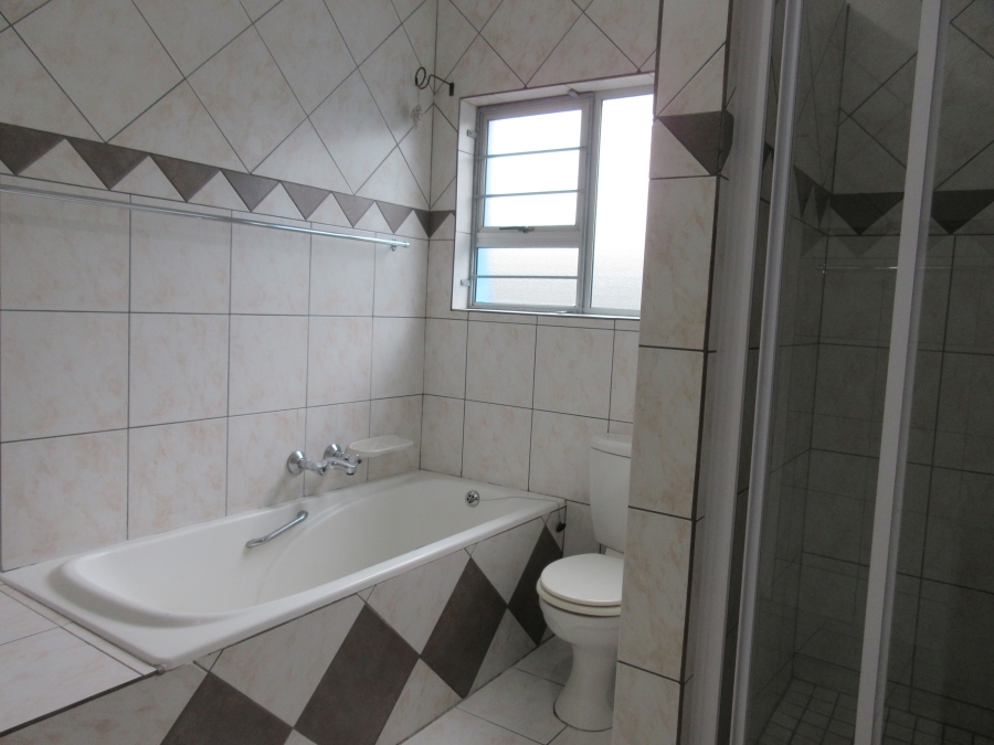 To Let 2 Bedroom Property for Rent in Forest Downs Eastern Cape